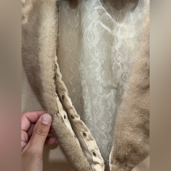 Cardigan Sweater, Cashmere w/ real fur collar - Picture 5 of 6